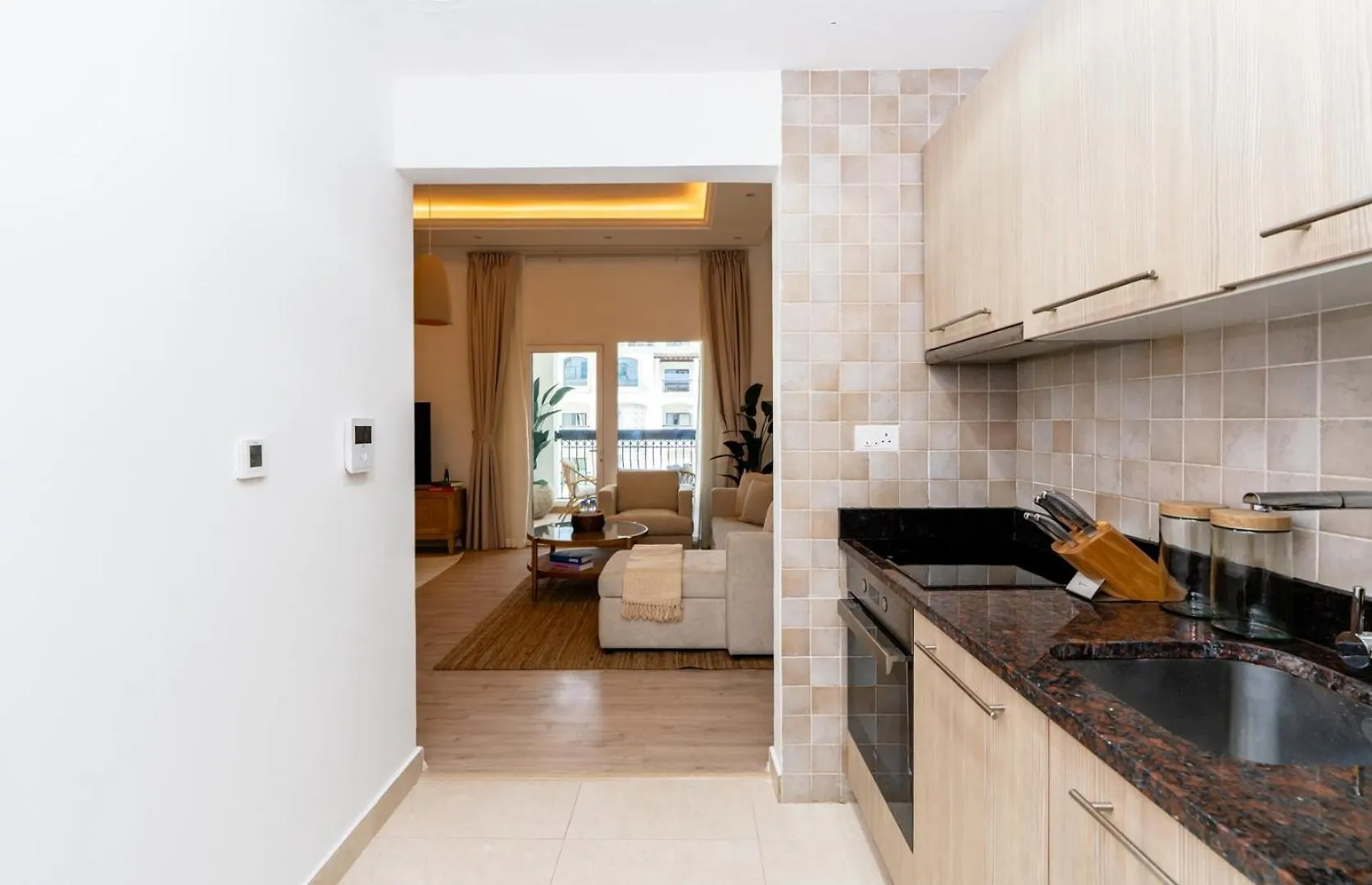 Daire Studio On Yas Island With Complimentary Yas Theme Park Tickets Abu Dabi